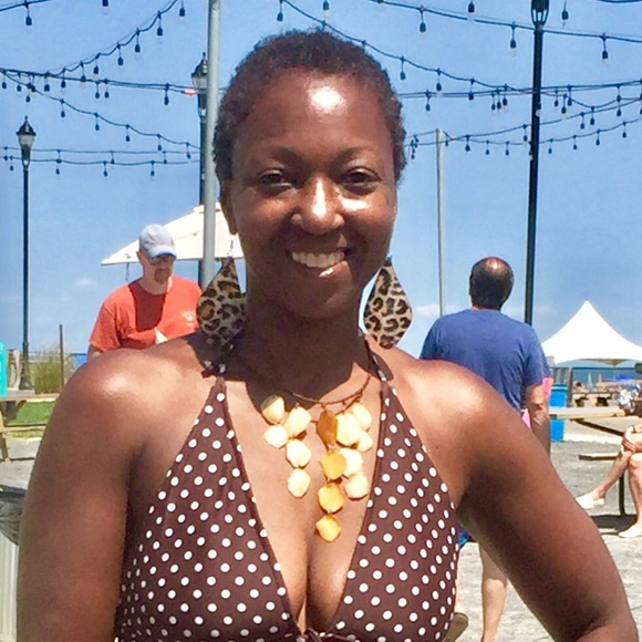 Necklace - Picture 2 of 2